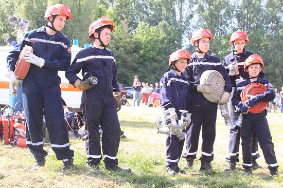 Résultat de recherche d'images pour "pompiers enghien journée des cadets"
